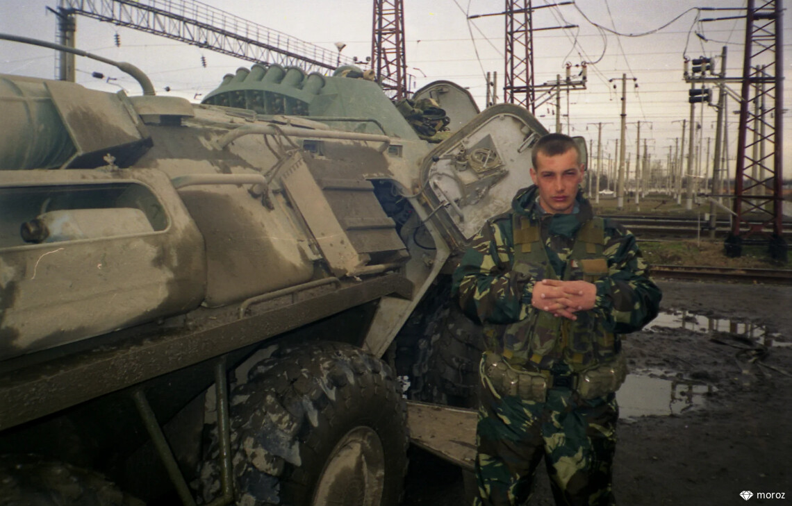 Герой России Евгений Остроухов, запечатленного на фото с Борисом Николаевичем Ельциным