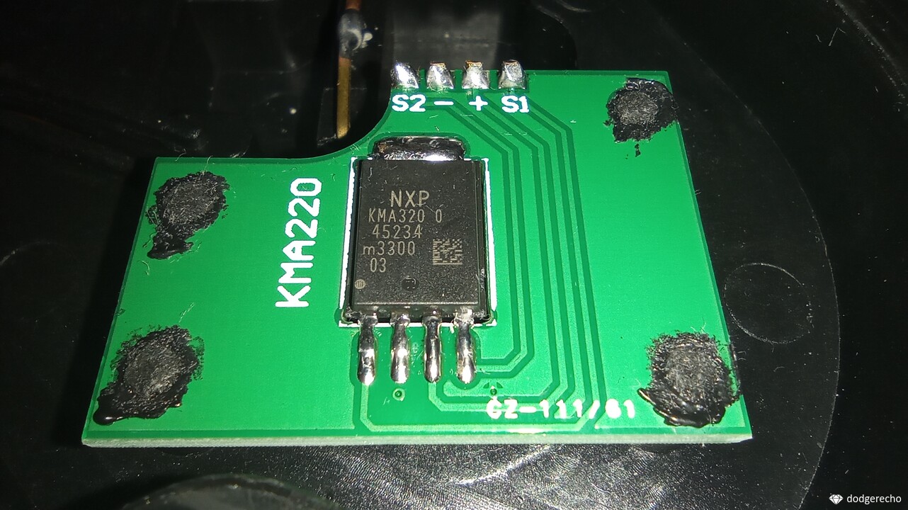 Плата дроссельной заслонки с микросхемой NXP KMA320 ближе